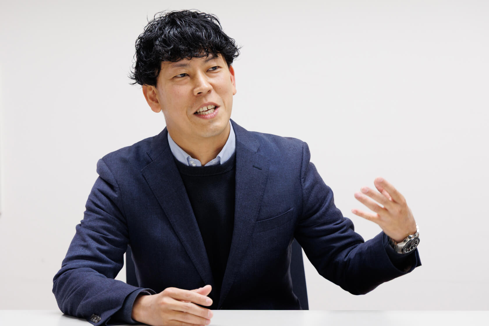 「いまがわ食堂」の開発時を語り合っている写真